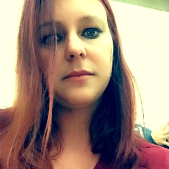 Meet your Posher, Patti - Picture 2 of 11